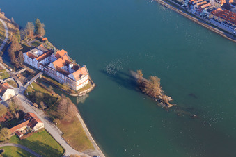 Castle Neuhaus am Inn with secondary school Maria Ward Neuhaus on an island in the Inn in Neuhaus am Inn in the state Bavaria, Germany from above