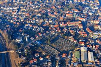 Aerial view of Town center and cemetery from the south in the district Höchst in  Odw. in Höchst im Odenwald in the state Hesse, Germany