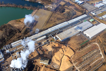 Konrad-Nolte-Straße industrial area across the Rhine with Rheinspan GmbH & Co. KG in Germersheim in the state Rhineland-Palatinate, Germany from above