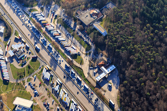Aerial view of Motorway service stations: Tank & Rast service station Bruchsal West and Serways service station Bruchsal East on the A5 from the north in Forst in the state Baden-Wuerttemberg, Germany