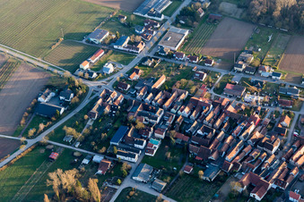 Oblique view of District Heuchelheim in Heuchelheim-Klingen in the state Rhineland-Palatinate, Germany