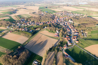 Oblique view of Neewiller-près-Lauterbourg in the state Bas-Rhin, France