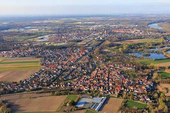 Aerial view of Overview of the town from the south in the district Sondernheim in Germersheim in the state Rhineland-Palatinate, Germany