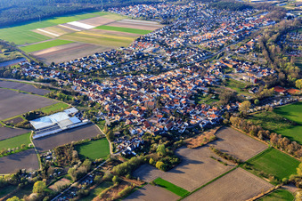 Overview of the town from the southeast in the district Sondernheim in Germersheim in the state Rhineland-Palatinate, Germany
