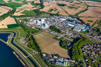 Aerial photograpy of UHU Logistics Center and Dow MF Produktions GmbH & Co. Ohg in the district Greffern in Rheinmünster in the state Baden-Wuerttemberg, Germany
