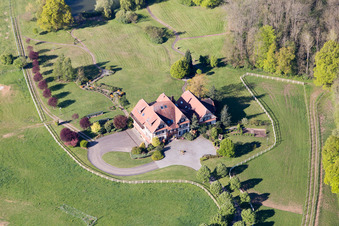 Am Froeschenberg, Haras Lerchenberg in Gundershoffen in the state Bas-Rhin, France from above