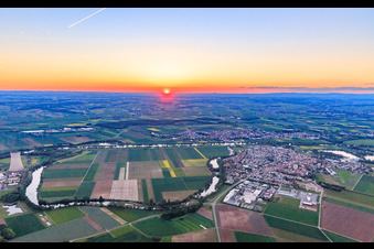 Aerial view of Island formed by the Main and Alter Main near Bergrheinfeld and Grafenrheinfeld in Bergrheinfeld in the state Bavaria, Germany