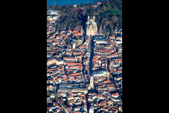 Maximilianstraße from the Altpörtel to Speyer Cathedral in Speyer in the state Rhineland-Palatinate, Germany