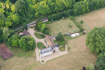 Drone recording of Lavardin in the state Loir et Cher, France