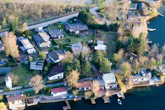 Drone recording of Middle path between Adriaweiher and Schwanenweiher in the Blue Adriatic recreation area in Altrip in the state Rhineland-Palatinate, Germany