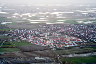 From the southeast in the district Rheingönheim in Ludwigshafen am Rhein in the state Rhineland-Palatinate, Germany
