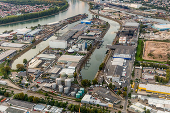 Aerial photograpy of Quays and boat moorings at the port of the inland port Rheinauhafen on Rhine in the district Rheinau in Mannheim in the state Baden-Wurttemberg, Germany