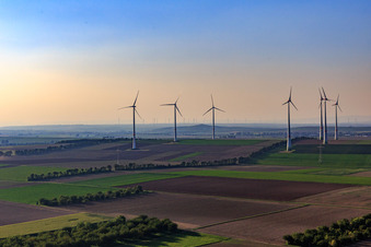Hochborn-Gau-Heppenheim wind farm north of Bechtheim in the district Heßloch in Dittelsheim-Heßloch in the state Rhineland-Palatinate, Germany out of the air