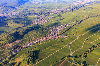 Wine-growing village between vineyards on the edge of the Haardt from the southwest in Ranschbach in the state Rhineland-Palatinate, Germany