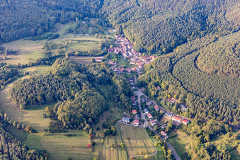 From the south in the district Blankenborn in Bad Bergzabern in the state Rhineland-Palatinate, Germany