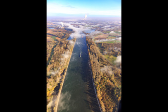 Course of the Rhine under clouds from the south in Hördt in the state Rhineland-Palatinate, Germany
