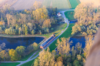 Aerial view of Pumping station and lock house Sonderheim South for the Michelsbach in the district Sondernheim in Germersheim in the state Rhineland-Palatinate, Germany