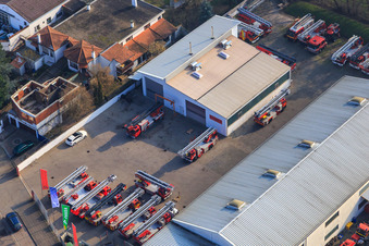 Barthelsmühlring with turntable ladder workshop Beitel und Stier GmbH, Ronnys Folienwelt GmbH in the district Minderslachen in Kandel in the state Rhineland-Palatinate, Germany