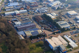 Buschurweg with Zeich Metallbau GmbH, ArcoSYS Computervertriebs GmbH, Frey Metalltechnik, owner Dipl.-Ing. Matthias Frey eK and PLAY POINT arcade in the district Minderslachen in Kandel in the state Rhineland-Palatinate, Germany from above