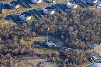 Burning flare at the MIRO oil refinery in the district Knielingen in Karlsruhe in the state Baden-Wuerttemberg, Germany