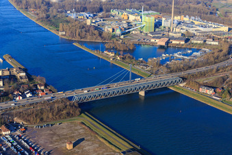 Railway and B10 federal highway Rhine bridges Maxau between Maximiliansau and Karlsruhe in the district Maximiliansau in Wörth am Rhein in the state Rhineland-Palatinate, Germany