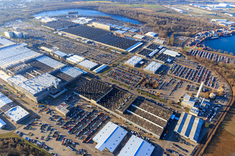 Daimler Truck AG, Mercedes-Benz plant in Wörth from the southeast in the district Maximiliansau in Wörth am Rhein in the state Rhineland-Palatinate, Germany