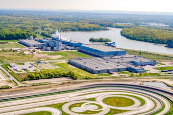 Oberwald industrial area: Palm paper mill in Wörth am Rhein in the state Rhineland-Palatinate, Germany out of the air