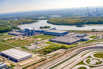 Oberwald industrial area: Palm paper mill in Wörth am Rhein in the state Rhineland-Palatinate, Germany seen from above