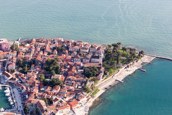 Karpinjan in the state Gespanschaft Istrien, Croatia from above
