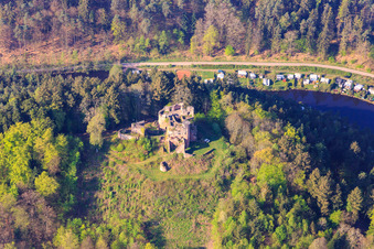 Oblique view of Neudahner Weiher campsite - Günther Jacobi and Moosbachtal campsite - J. Horlemann Erben GbR in Dahn in the state Rhineland-Palatinate, Germany
