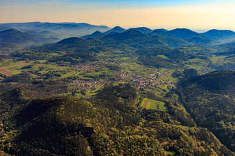 View of the Palatinate Forest from the west in the district Gossersweiler in Gossersweiler-Stein in the state Rhineland-Palatinate, Germany