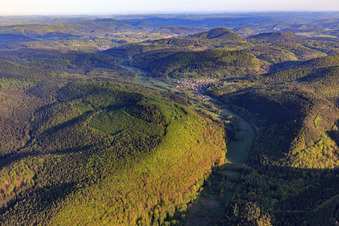 Village in the Wieslautertal from the southeast in Niederschlettenbach in the state Rhineland-Palatinate, Germany
