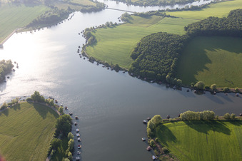 Aerial photograpy of Puttelange-aux-Laxs, étange biscornu in Grundviller in the state Moselle, France