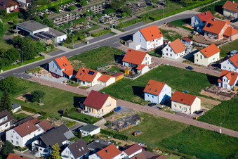 Landauer Way in the district Schaidt in Wörth am Rhein in the state Rhineland-Palatinate, Germany