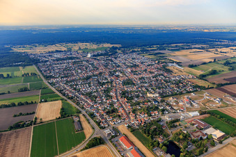 Eisenbahnstr in the district Iggelheim in Böhl-Iggelheim in the state Rhineland-Palatinate, Germany