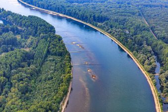 Sandbanks between the groynes on the Rhine in the district Liedolsheim in Dettenheim in the state Baden-Wuerttemberg, Germany