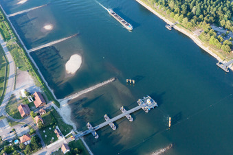 Aerial photograpy of Plittersdorf: Solar ferry across the Rhine in Seltz in the state Bas-Rhin, France