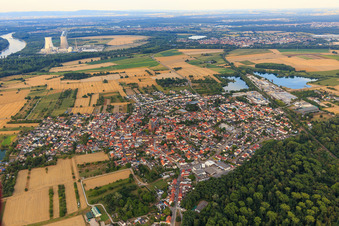 View of the town from the southwest in the district Rheinsheim in Philippsburg in the state Baden-Wuerttemberg, Germany