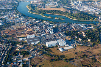 Building and production halls on the premises Essity Mannheim (ZeWa) in the district Sandhofen in Mannheim in the state Baden-Wurttemberg, Germany