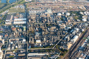 Aerial photograpy of District BASF in Ludwigshafen am Rhein in the state Rhineland-Palatinate, Germany