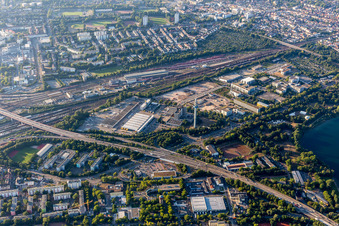 Elevated road in the district Mundenheim in Ludwigshafen am Rhein in the state Rhineland-Palatinate, Germany