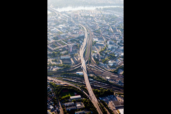 Elevated road in the district Mitte in Ludwigshafen am Rhein in the state Rhineland-Palatinate, Germany from above
