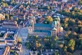 Cathedral Square from the south with the cathedral to Speyer in Speyer in the state Rhineland-Palatinate, Germany