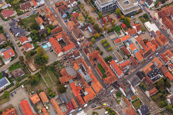 Demo "Women's Alliance Kandel" vs. "AntiFa/We are Kandel/Grandmas against the right in Kandel in the state Rhineland-Palatinate, Germany from above