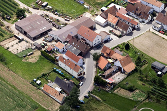 Wiesenstr in the district Mühlhofen in Billigheim-Ingenheim in the state Rhineland-Palatinate, Germany seen from above