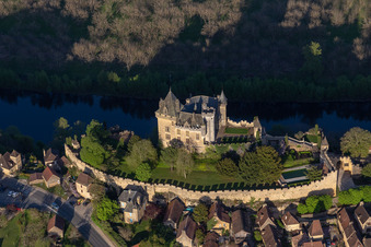 Montfort in Vitrac in the state Dordogne, France viewn from the air