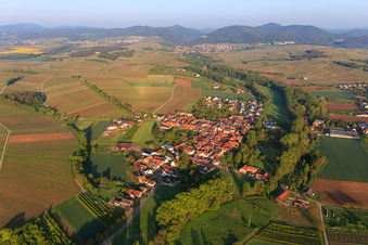 Aerial view of From the east in the district Klingen in Heuchelheim-Klingen in the state Rhineland-Palatinate, Germany