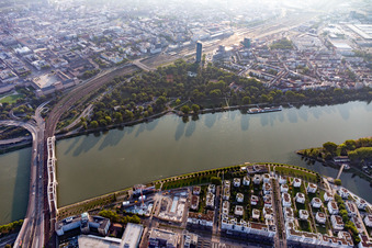 River - bridge construction of the Konrad-Adenauer-bridge for railway and the B37 crossing the Rhine in Ludwigshafen am Rhein in the state Rhineland-Palatinate, Germany