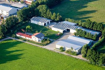 In the Rötzwiesen, farm of the Kerth family in the district Minderslachen in Kandel in the state Rhineland-Palatinate, Germany seen from above