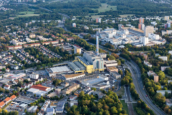 Power station plants of the combined heat and power station - Muellheizkraftwerk Frankfurt in the district Heddernheim in Frankfurt in the state Hesse, Germany